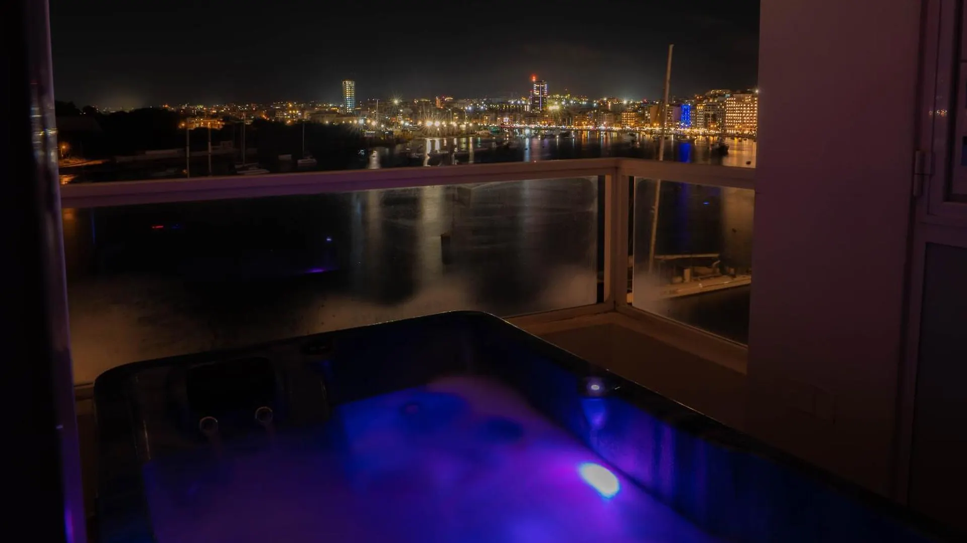 Exceptional Tigne Seafront Apartments By Shortletsmalta Sliema 0*,